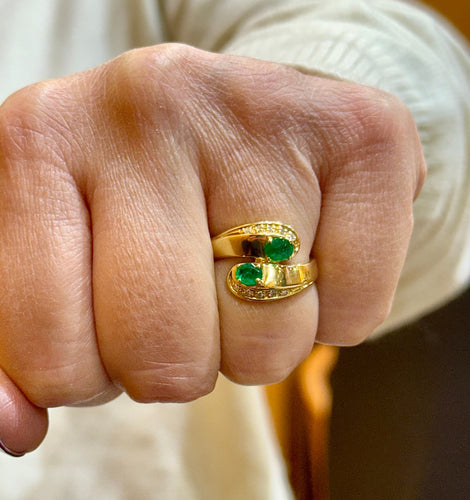 Bague 54 Bague vintage Toi et Moi or jaune diamants et émeraudes 58 Facettes