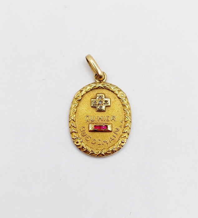 AUGIS Pendentif médaille d'amour or jaune couronne laurier diamant et rubis