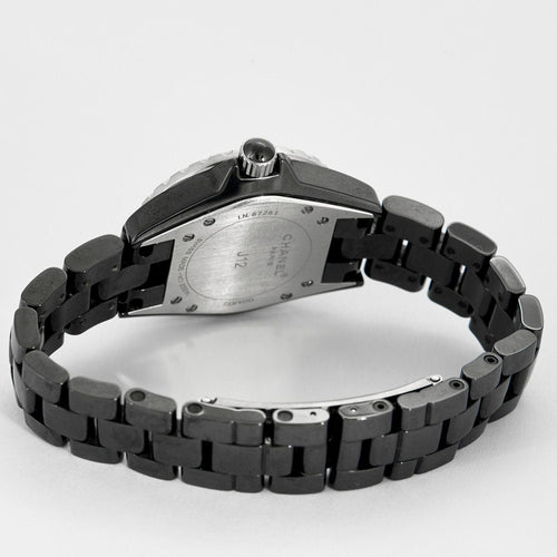 CHANEL - J12 - Montre Céramique noire et diamants
