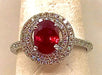 Bague 50 Bague en or blanc, rubis 1,28 Birman et diamants 58 Facettes AB423