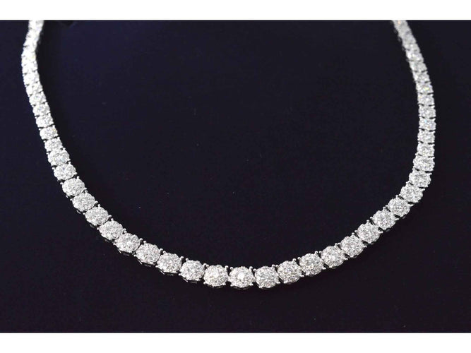 Collier Collier en or blanc avec diamants 58 Facettes 2038