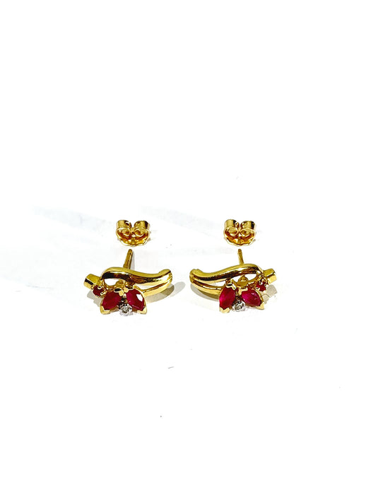 Boucles d'oreilles Paire de boucles d'oreilles or jaune, diamants et rubis 58 Facettes