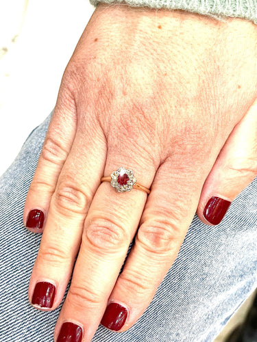 Bague Bague marguerite ancienne en or rose 18 carats ornée d’un saphir rose et diamants 58 Facettes