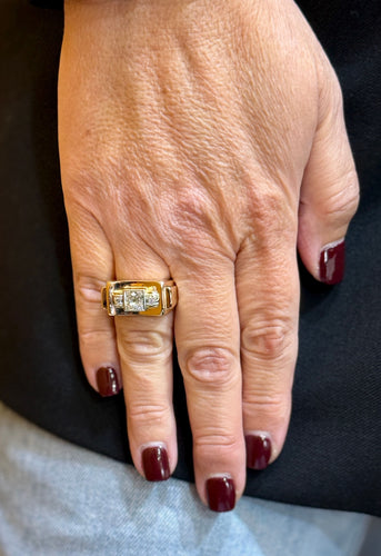 Bague 54 Bague Tank ancienne en or et diamants 58 Facettes