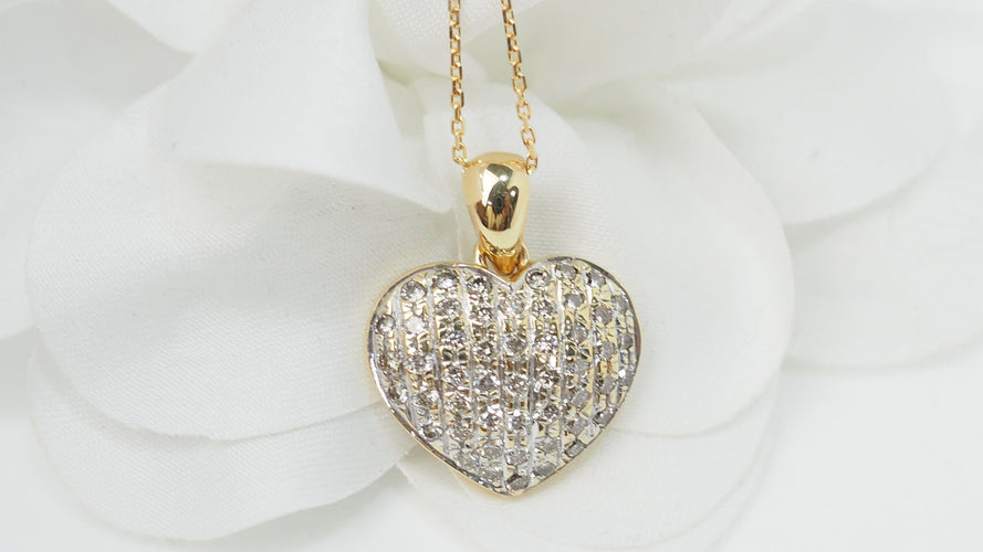 Collier 42 Collier coeur or jaune et diamants 58 Facettes 32593