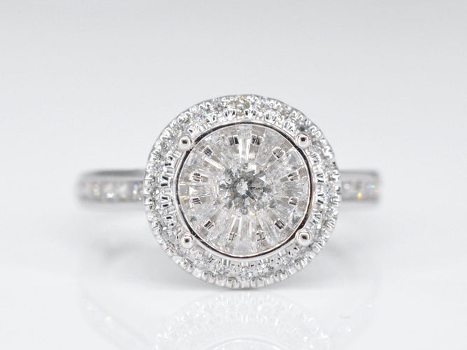 Bague 54 Bague entourage en or blanc avec diamants 58 Facettes 2008