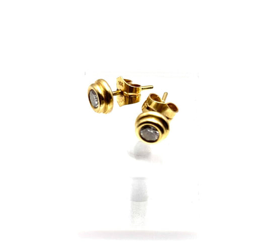 Boucles d'oreilles Boucles d'oreilles en or serties de diamants – Modèle classique à serti clos 58 Facettes 50396