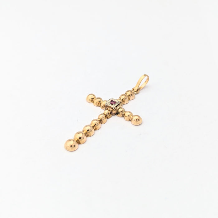 Pendentif croix en or jaune et rubis