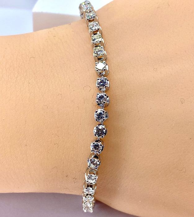 Bracelet Bracelet ligne or blanc serti de 41 diamants 4,10 carats 58 Facettes 421