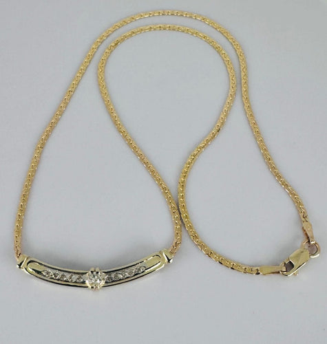 Collier Collier ras du cou classique en or jaune avec diamants brillants 58 Facettes 2409016