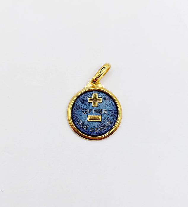 Pendentif AUGIS - Pendentif médaille d'amour or jaune  - L'Élégante Bleue Foncée 58 Facettes J10794X000