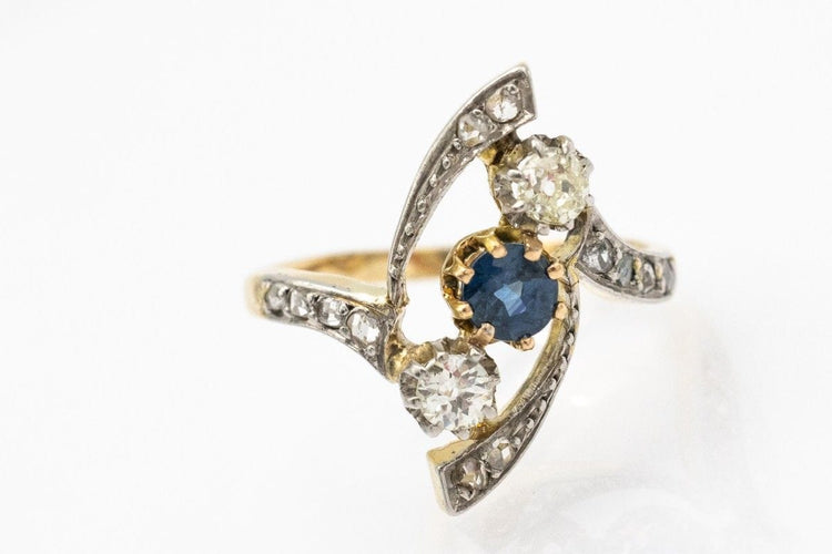 Bague 53 Bague ancienne en or avec saphir et diamants, 1900. 58 Facettes 10349