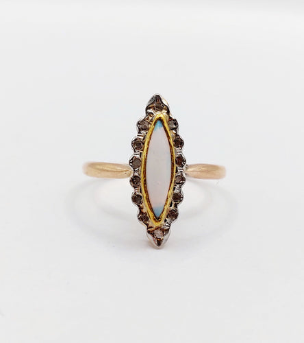 Bague 57 Bague marquise or rose, opale et diamants taille rose (circa 1900) 58 Facettes A06341