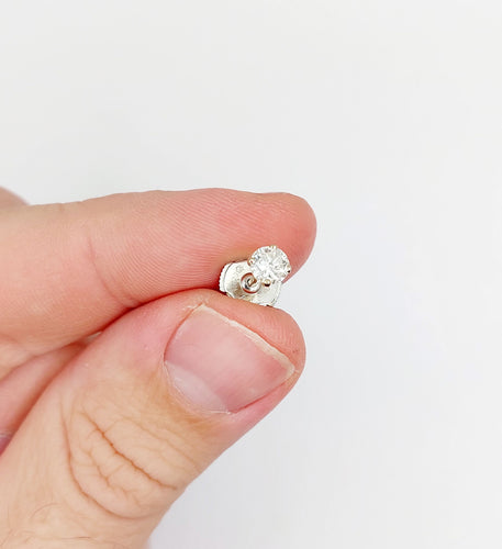 Puce d'oreille SEULE vintage or blanc et diamant de 0.38 carat 58 Facettes A06242