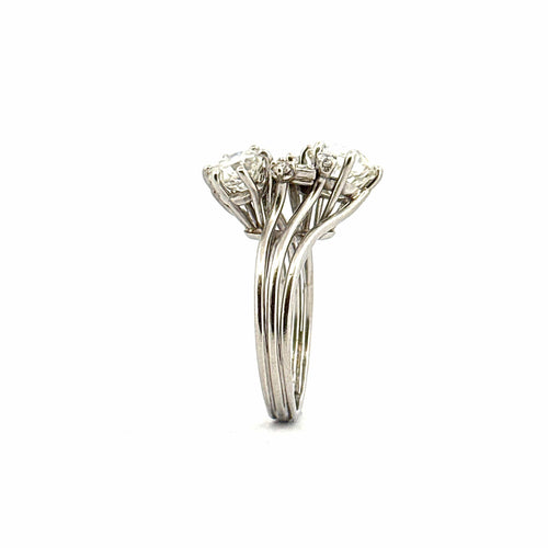 Bague ancienne en platine et diamants