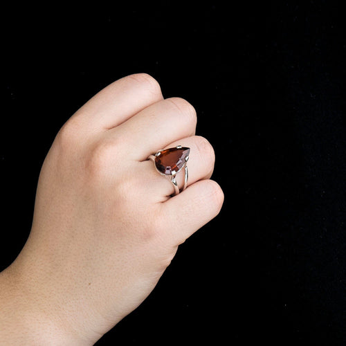 Bague Bague Poire or blanc grenat 58 Facettes LP1104/14