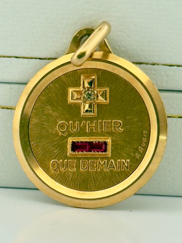 Pendentif Médaille d’amour en or 18 carats , Maison Augis 58 Facettes