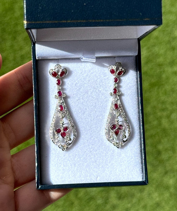 Boucles d'oreilles Boucles d'oreilles de style Art Déco en platine avec diamants et rubis 58 Facettes