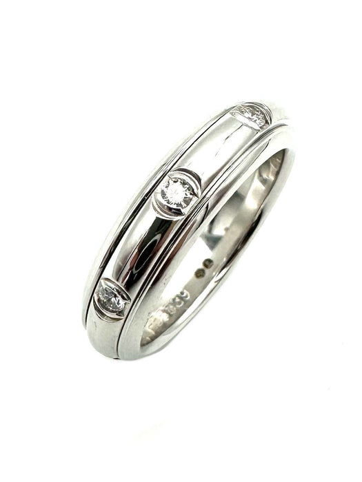 Bague PIAGET. Collection "Possession", bague or blanc 18K et diamants (full set) 58 Facettes