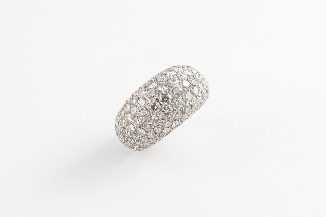 Bague boule en or blanc et brillants