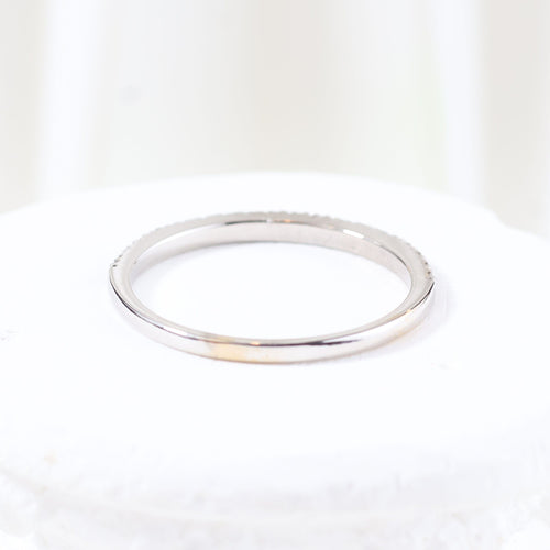 Bague 54 Alliance demi-éternité en or blanc sertie de diamants taille brillant 58 Facettes J020000129