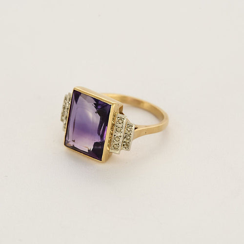 Bague 54 Bague en or jaune et platine, améthyste et diamants 58 Facettes BLO0462