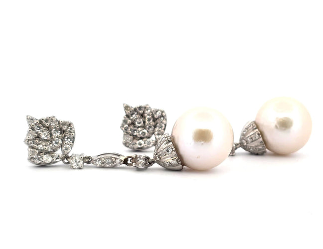 Boucles d'oreilles Superbes boucles d'oreilles en platine avec diamants et perles 58 Facettes