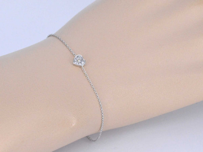 Bracelet en or blanc avec cœur en diamant 0,10 carat