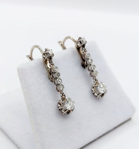 Boucles d'oreilles Dormeuses art deco or blanc 18k platine et diamants taille ancienne (circa 1930) 58 Facettes A05475