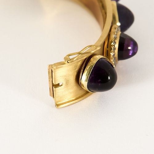 Bracelet Bracelet rigide or jaune et améthystes 58 Facettes PL05