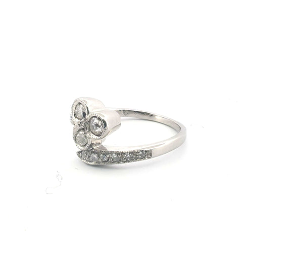 Bague 51 Bague en platine avec diamants 58 Facettes