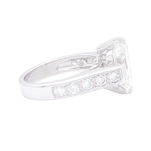 Bague 52 Bague or blanc, diamant taille émeraude 4 cts. 58 Facettes 31294