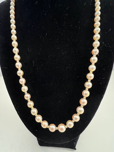 Collier petites et grandes perles de culture, fermoir or 55,5 cm