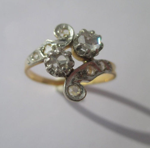 Bague 58 Bague Toi et Moi XIXe Volutes Diamants or jaune et platine 58 Facettes