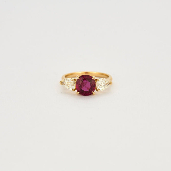 Bague 52 Bague or jaune rubis et diamants 58 Facettes