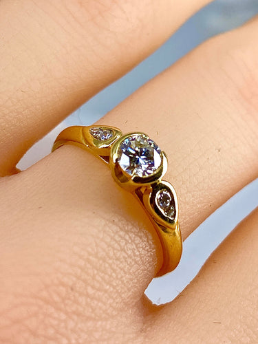 Bague 52 Bague solitaire  or 18 diamant central 0,30 carat 58 Facettes AB636