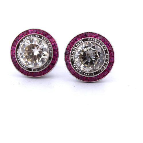Boucles d'oreilles Boucles d'oreilles anciennes en or blanc, diamants et rubis 58 Facettes