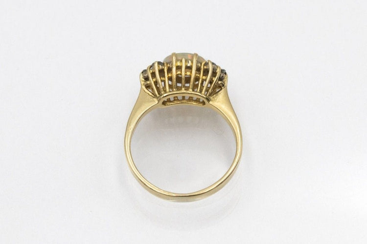 Bague 56 Bague vintage en or jaune, opale et diamants 58 Facettes 11577