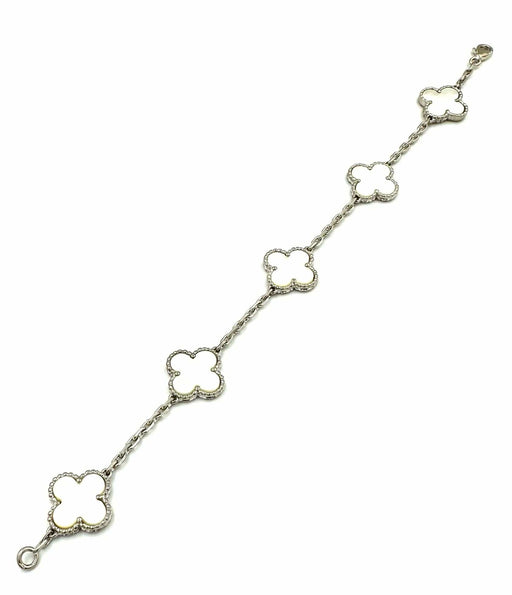 Bracelet VAN CLEEF & ARPELS. Collection "Alhambra Vintage", bracelet or blanc 18K et nacre 58 Facettes