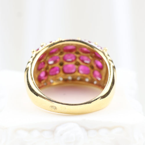 Bague Bague en or jaune 18 carats sertie de rubis ovales et de diamants 58 Facettes 132984