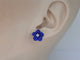Boucles d'oreilles Boucles d'oreilles en or blanc ornées d'une fleur précieuse bleue et de gros diamants 58 Facettes 2264