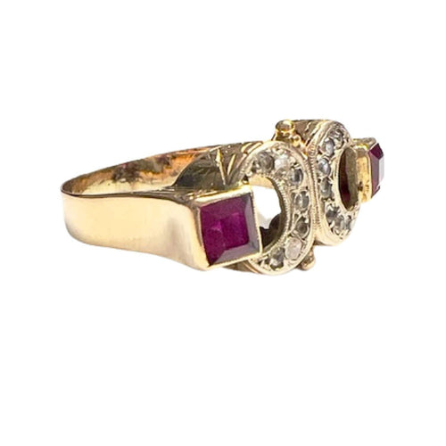 Bague 55.5 Bague en or, diamants et rubis de style Chevalier 58 Facettes Q52B