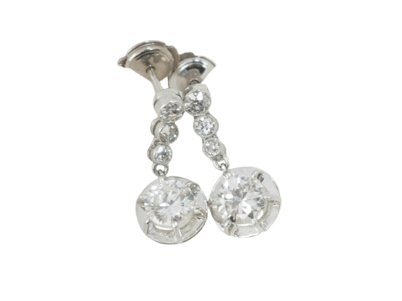 Boucles d'oreilles Dormeuses anciennes en or blanc et diamants 58 Facettes 32108 O