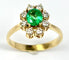 Bague 55.5 Bague rosette contemporaine en or jaune avec une émeraude de 0,6 ct AA+ et des diamants de 0,32 ct 58 Facettes E37