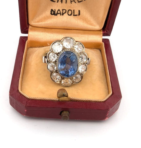 Bague en or blanc avec saphir et diamants