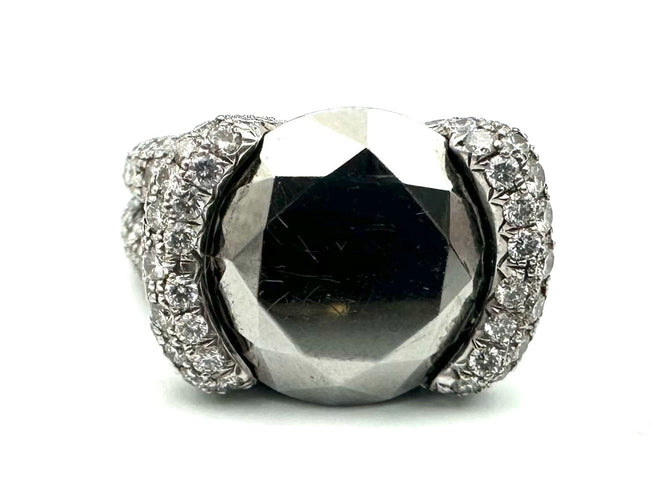 Bague 52 CHOPARD. Bague "Joaillerie" en or blanc 18K, diamants et chrome 58 Facettes