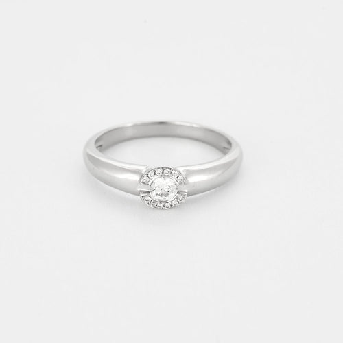Bague 53 Bague solitaire en or blanc et diamants 58 Facettes GU294