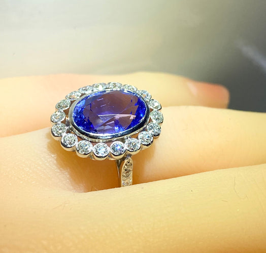 Bague - Saphir Ceylan non chauffé 6,53 cts en platine et diamants