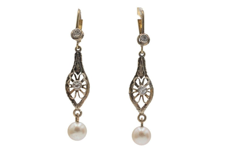 Boucles d'oreilles Boucles d’oreilles pendantes vintage en or jaune et or blanc, perles et diamants 58 Facettes 11706