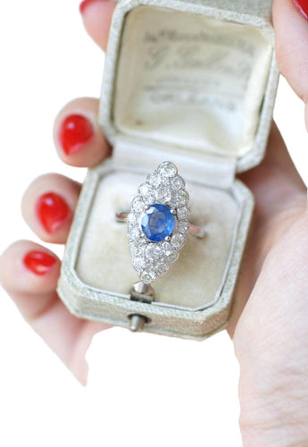 Bague 58 Bague Marquise en Or blanc, Saphir de Ceylan et Diamants 58 Facettes